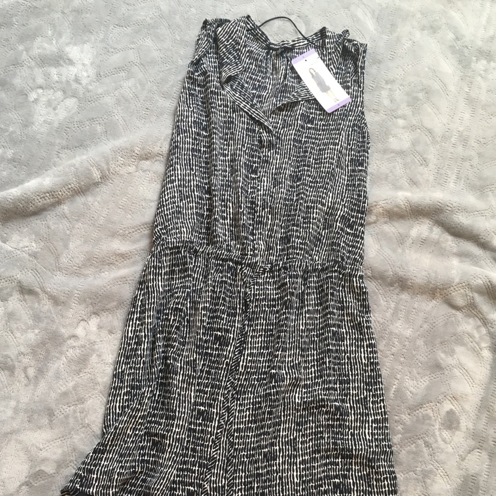 *FINAL SALE* Sleeveless shirt dress